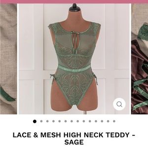 Mentionables Green Teddy